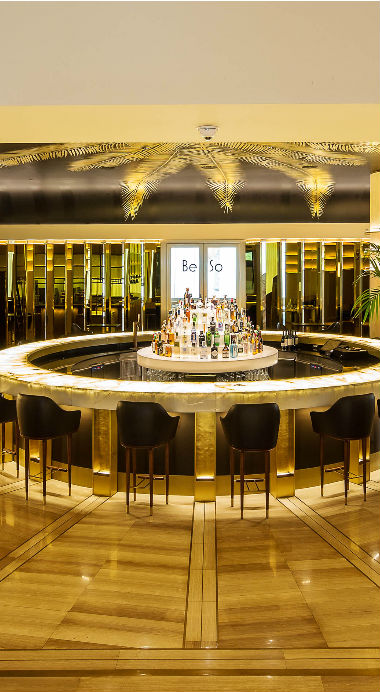 SOFIA Bar: Elegant Cocktail Bar in Barcelona